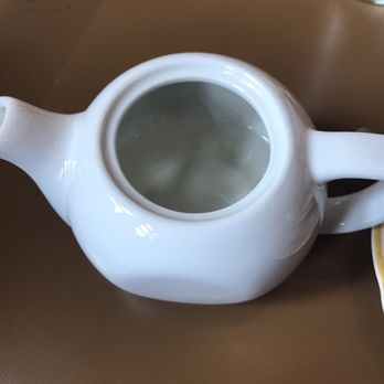 BeetleCat - Sugar syrup to sweeten your ice tea to taste - Seafood Near Me - Atlanta, Georgia