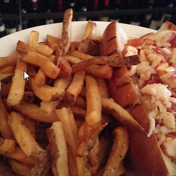 Neptune Oyster - Lobster Roll.  Yes, plz. - Seafood Near Me - Boston, Massachusetts