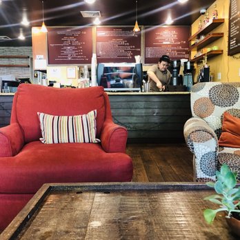 Kakaako Cafe - Inside - Coffee & Tea Near Me - Honolulu, Hawaii