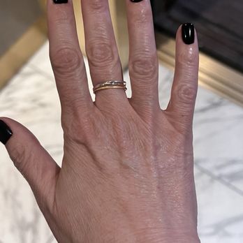 Polished NYC - Hard gel manicure with single design - Nail Salons Near Me - New York, New York Polished NYC - Hard gel manicure with single design - Nail Salons Near Me - New York, New York