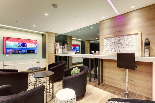 Taiwan Youth Hostel & Capsule Hotel by null
