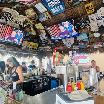 Riptide Oceanfront Hotel & Tiki Bar - Awesome bartender. - Hotels Near Me - Hollywood, Florida Riptide Oceanfront Hotel & Tiki Bar - Awesome bartender. - Hotels Near Me - Hollywood, Florida