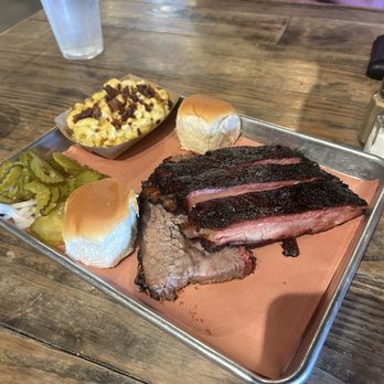 Pecan Lodge - Bbq plate ribs and brisket - Sandwiches Near Me - Dallas, Texas