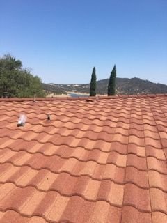 Slide of Eli Roofing