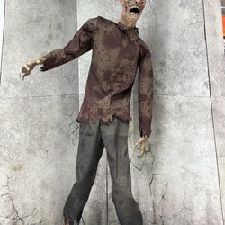 Spirit Halloween - Spooky