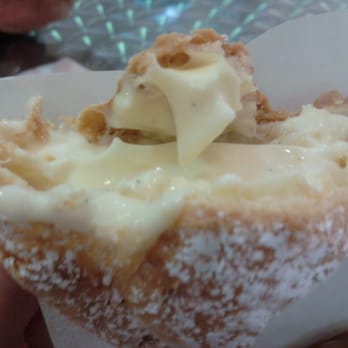 Beard Papa's - Up close picture of plain cream puff ($2.00) - Bakeries Near Me - Los Angeles, California