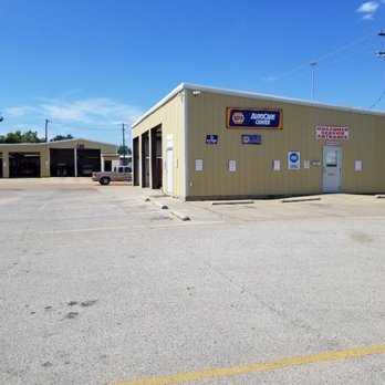Ron Cullers Automotive - Ron Cullers Automotive Front Entrance and Shop Area. - Auto Repair Near Me - Granbury, Texas Ron Cullers Automotive - Ron Cullers Automotive Front Entrance and Shop Area. - Auto Repair Near Me - Granbury, Texas