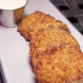 Velvet Oak Tavern - Fried Green Tomatoes - Pubs Near Me - Houston, Texas Velvet Oak Tavern - Fried Green Tomatoes - Pubs Near Me - Houston, Texas