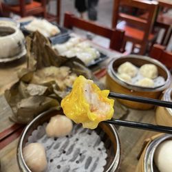 聚點坊