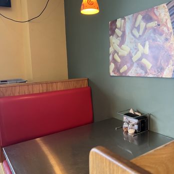 Bellagios Pizza - Indoor seating - Pizza Near Me - Vancouver, Washington Bellagios Pizza - Indoor seating - Pizza Near Me - Vancouver, Washington