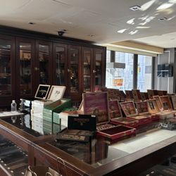 W Curtis Draper Tobacconist