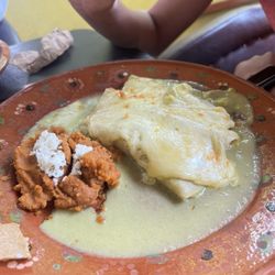 Los Otates - Queso enchiladas con salsa verde