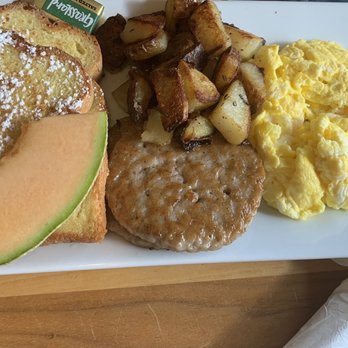 Fitzwater Cafe - French Toast - Breakfast & Brunch Near Me - Philadelphia, Pennsylvania Fitzwater Cafe - French Toast - Breakfast & Brunch Near Me - Philadelphia, Pennsylvania