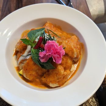 Lapisara Eatery - Chu Chee Pla - Breakfast & Brunch Near Me - San Francisco, California Lapisara Eatery - Chu Chee Pla - Breakfast & Brunch Near Me - San Francisco, California