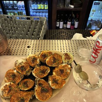 La Lunita - oysters - Breakfast & Brunch Near Me - Chicago, Illinois La Lunita - oysters - Breakfast & Brunch Near Me - Chicago, Illinois