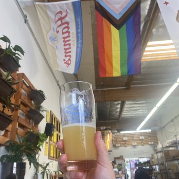Windsor Homebrew Supply - Hamm's. Beer. Pride. - Brewing Supplies Near Me - Anaheim, California Windsor Homebrew Supply - Hamm's. Beer. Pride. - Brewing Supplies Near Me - Anaheim, California