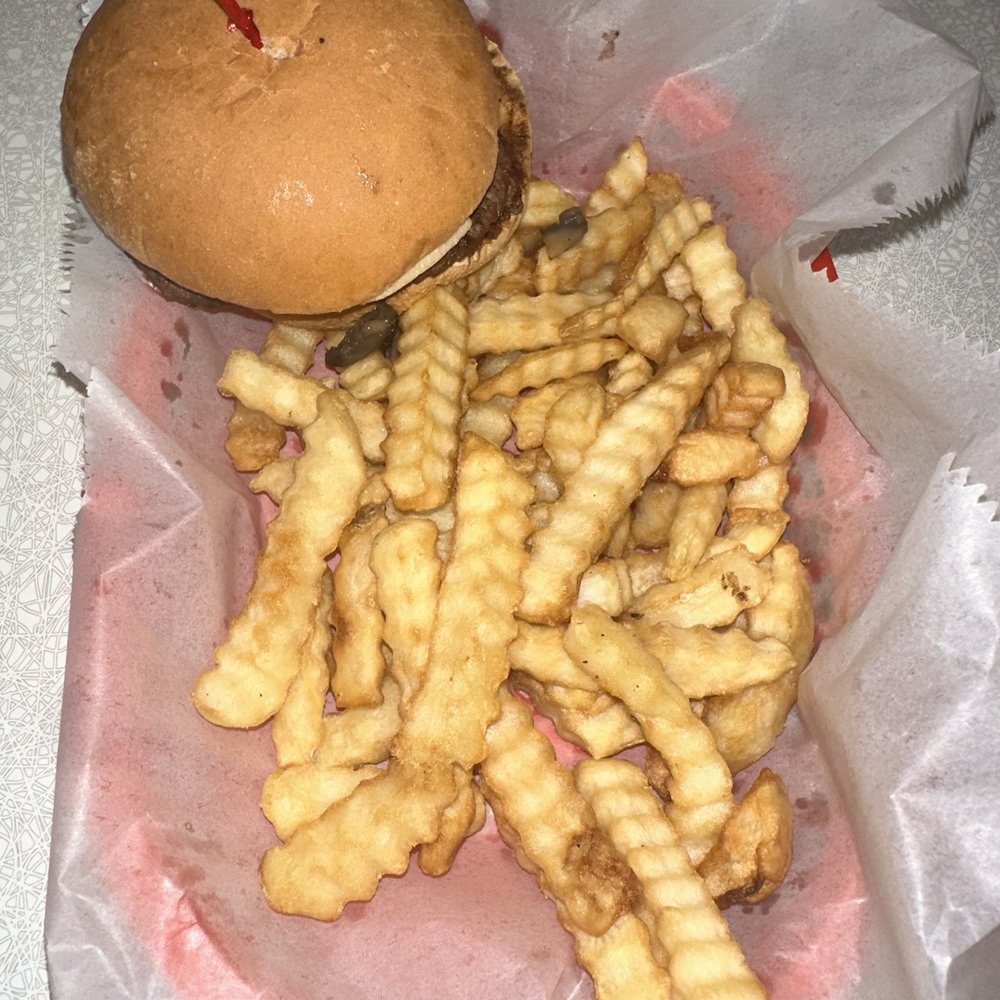 Andy's Igloo - Hamburger basket - American Near Me - Winter Haven, Florida Andy's Igloo - Hamburger basket - American Near Me - Winter Haven, Florida