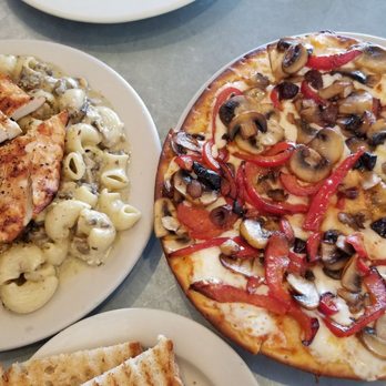 Paulie's - Canestri alla Funghi- yes this is the small $12 enough for 2 (plus $6 for 8oz chicken). Get this!! Della Pizza ($11) - pass! - Sandwiches Near Me - Houston, Texas Paulie's - Canestri alla Funghi- yes this is the small $12 enough for 2 (plus $6 for 8oz chicken). Get this!! Della Pizza ($11) - pass! - Sandwiches Near Me - Houston, Texas