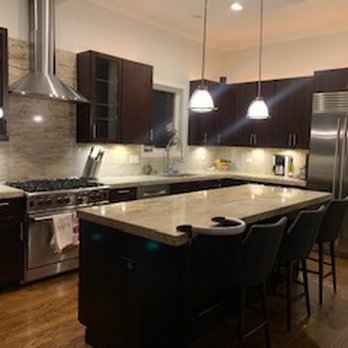 Cabinet Refacing Chicago - Before - General Contractors Near Me - Chicago, Illinois
