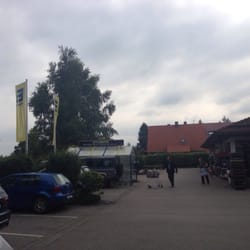 EDEKA Erath - Vom Ende der Querseite des Parkplatzes 2