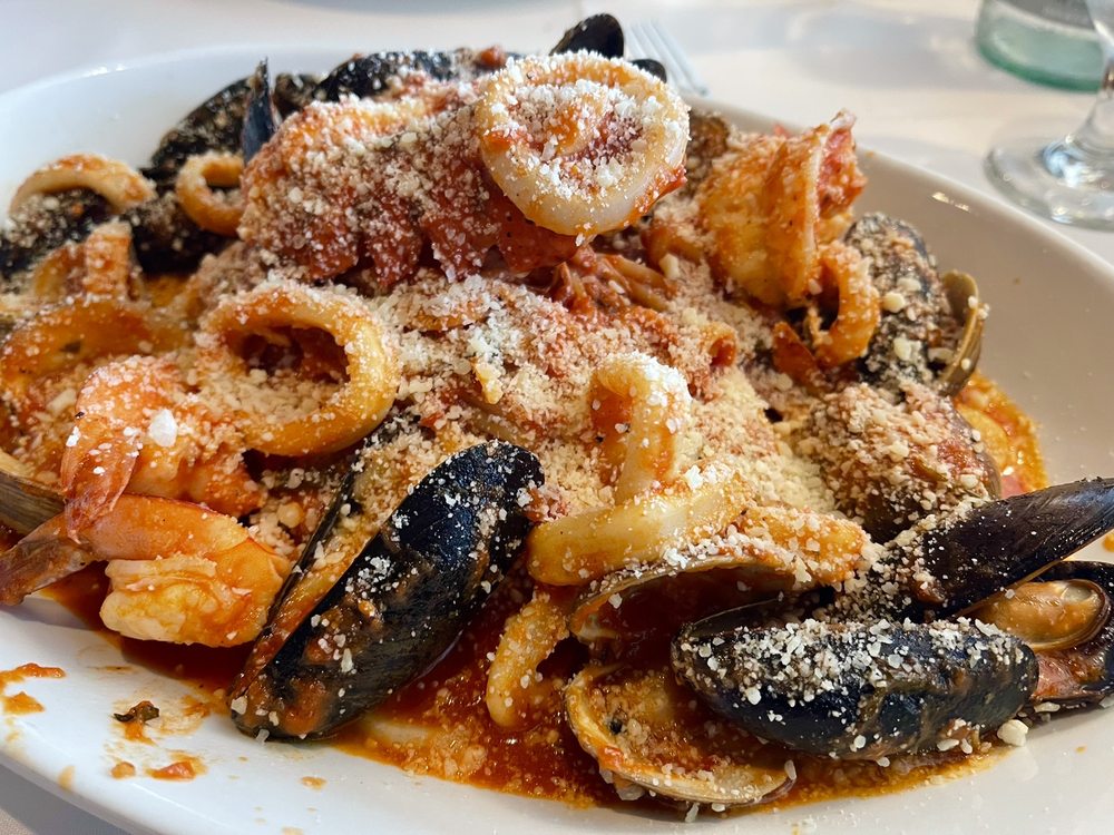 Social spots from Luigi Di Roma