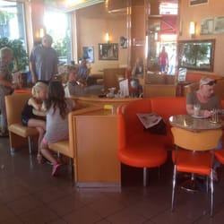 Eiscafe Amarena - Sitzplätze drinnen