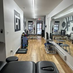 House of Physical Therapy - 1:1 sessions consist of manual therapy, performance testing using VALD force decks, and targeted exercise