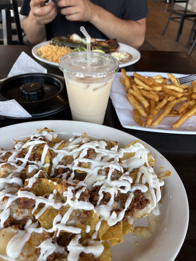 Meson Del Taco Jr Logo