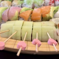 Sushi Freedom - Lollipop Roll Rainbow Roll Twinkle Star Roll Kamikaze Roll Caught in a Bad Romance Roll