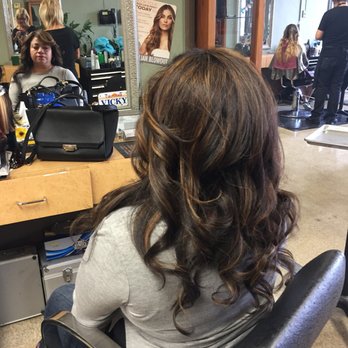 Strands On Beverly Blvd - Hair Salons Near Me - Montebello, California
