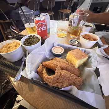 Modern Southern Table - Southern Near Me - Columbus, Ohio Modern Southern Table - Southern Near Me - Columbus, Ohio