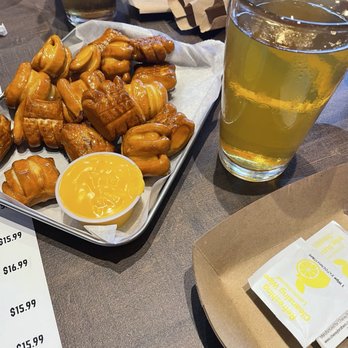 Fatboys - Navarre - Soft Pretzel Bites - Burgers Near Me - Navarre, Florida Fatboys - Navarre - Soft Pretzel Bites - Burgers Near Me - Navarre, Florida