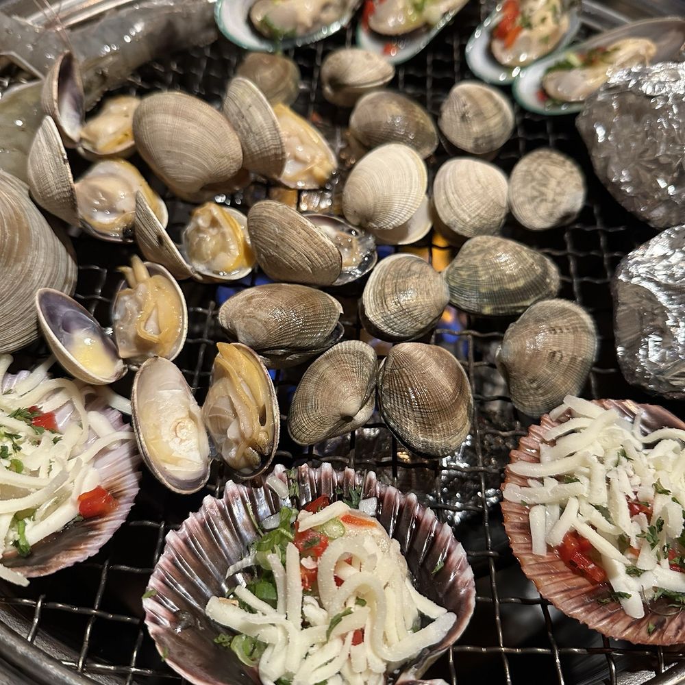 Burnin' Shell - Crew set - Seafood Near Me - Los Angeles, California Burnin' Shell - Crew set - Seafood Near Me - Los Angeles, California