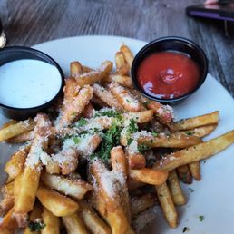 Top notch garlic fries