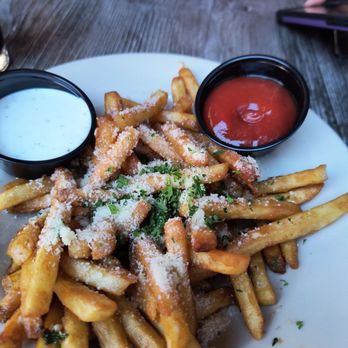 Base Camp Pizza - Top notch garlic fries - Pizza Near Me - South Lake Tahoe, California