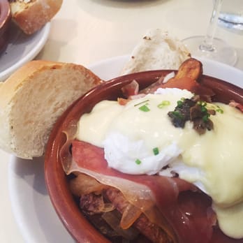 TAVERNA - Poached eggs - Italian Near Me - Jacksonville, Florida