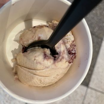 Salt & Straw - Ice Cream & Frozen Yogurt Near Me - San Ramon, California Salt & Straw - Ice Cream & Frozen Yogurt Near Me - San Ramon, California