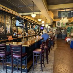 Chieftans Restaurant & Bar - Bar area