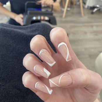 EV Nail Studio - Right hand - Nail Salons Near Me - Kent, Washington