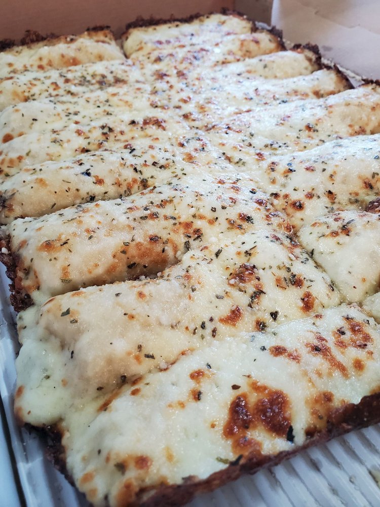 CLOVERLEAF PIZZA Updated October 2024 23 Photos & 47 Reviews