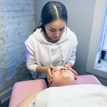 Facial Sculpting Masseur - Massage Near Me - Glendale, California Facial Sculpting Masseur - Massage Near Me - Glendale, California