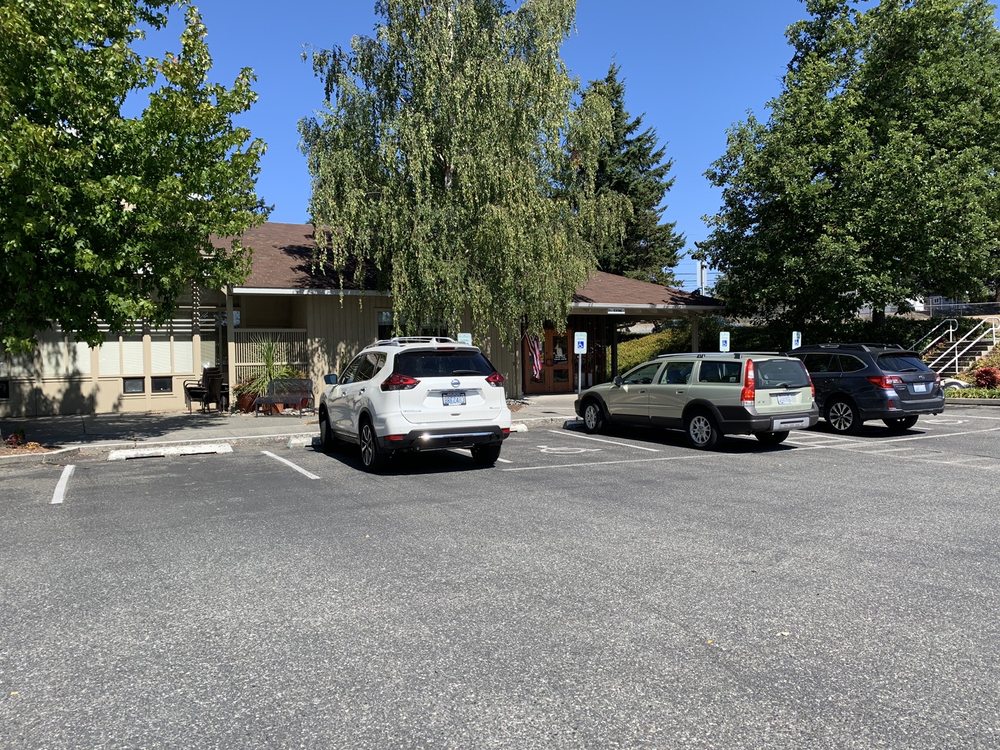 THE CENTER IN OAK HARBOR Updated October 2024 51 SE Jerome St, Oak