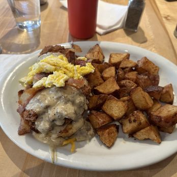 The Highliner Restaurant - Seafood Near Me - Seward, Alaska