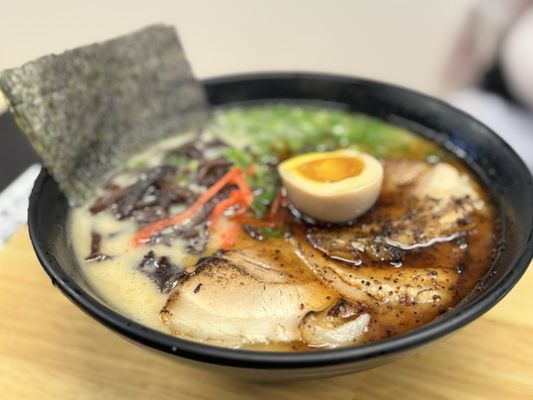 Dashiwa Ramen by null