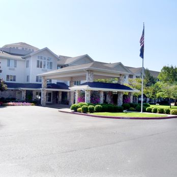 Somerset Lodge Gracious Retirement Living - Retirement Homes Near Me - Gladstone, Oregon Somerset Lodge Gracious Retirement Living - Retirement Homes Near Me - Gladstone, Oregon