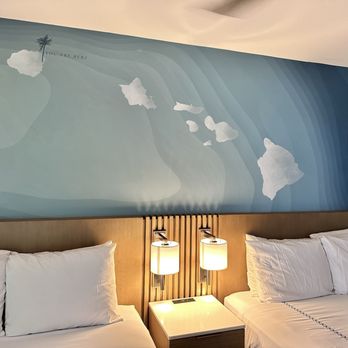 Kauai Shores Hotel - Painted map on top of headboards - Hotels Near Me - Kapaa, Hawaii Kauai Shores Hotel - Painted map on top of headboards - Hotels Near Me - Kapaa, Hawaii