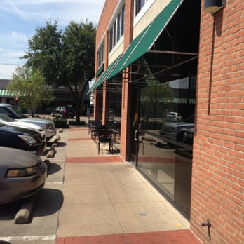 Starbucks - Coffee & Tea Near Me - Dallas, Texas
