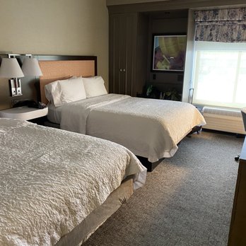 Hampton Inn Albuquerque-University/Midtown - Queen bedroom - Hotels Near Me - Albuquerque, New Mexico Hampton Inn Albuquerque-University/Midtown - Queen bedroom - Hotels Near Me - Albuquerque, New Mexico