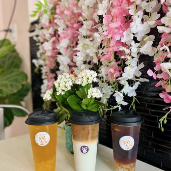 Dr T House - Mango Green Tea, Lavender Oat Latte, White Peach Green Tea - Bubble Tea Near Me - Santa Monica, California Dr T House - Mango Green Tea, Lavender Oat Latte, White Peach Green Tea - Bubble Tea Near Me - Santa Monica, California