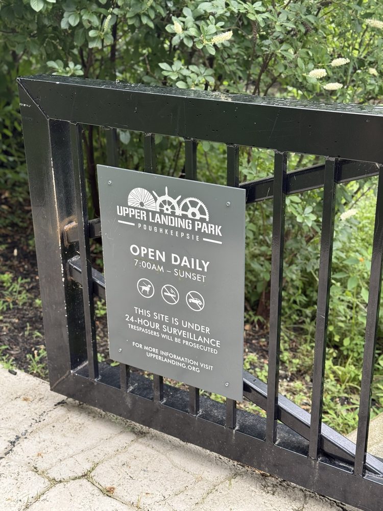 Social spots from Upper Landing Park